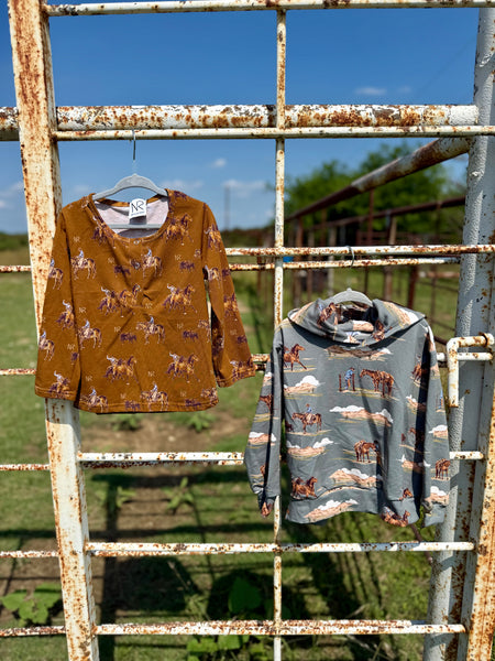 Catchin' Strays Henley